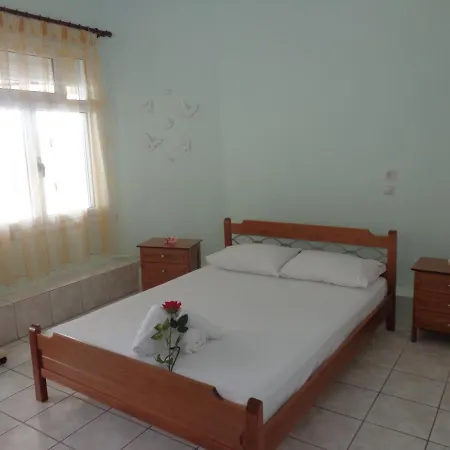 An Amazing Place For You! Giannas *