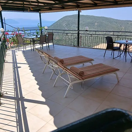 An Amazing Place For You! Giannas Évyiros