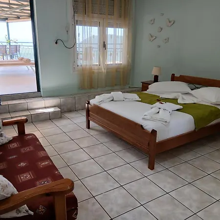 An Amazing Place For You! Giannas * Évyiros